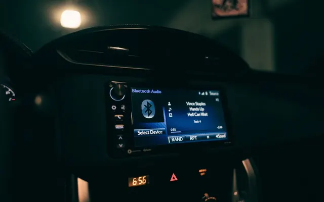 Transmisor Bluetooth FM para viajar - La Tienda del Viajero CholloTravel
